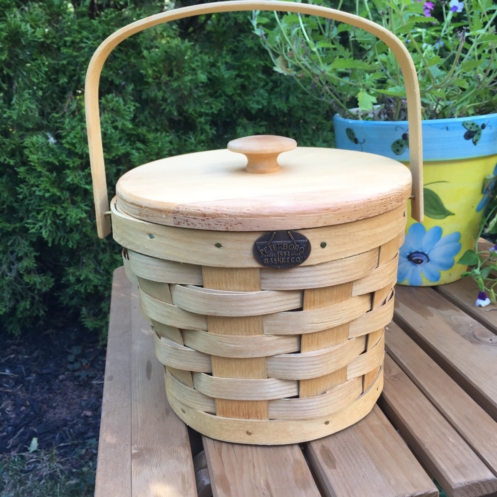 PETERBORO BASKET Co Ice Bucket with Lid & Handle